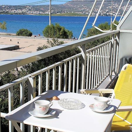 Apartment Sea View In Front Of The Beach Of Agia Marina Pórto Ráfti Exterior foto