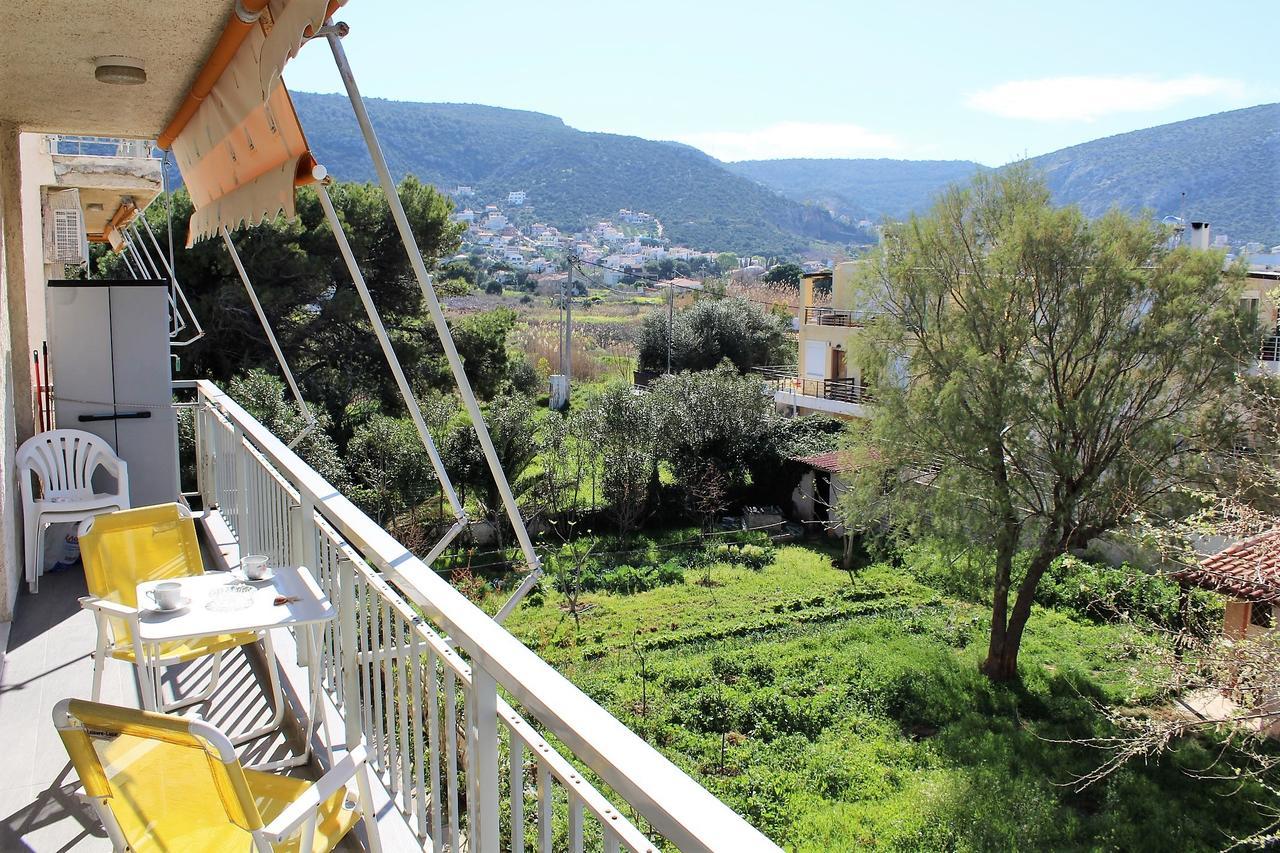 Apartment Sea View In Front Of The Beach Of Agia Marina Pórto Ráfti Exterior foto