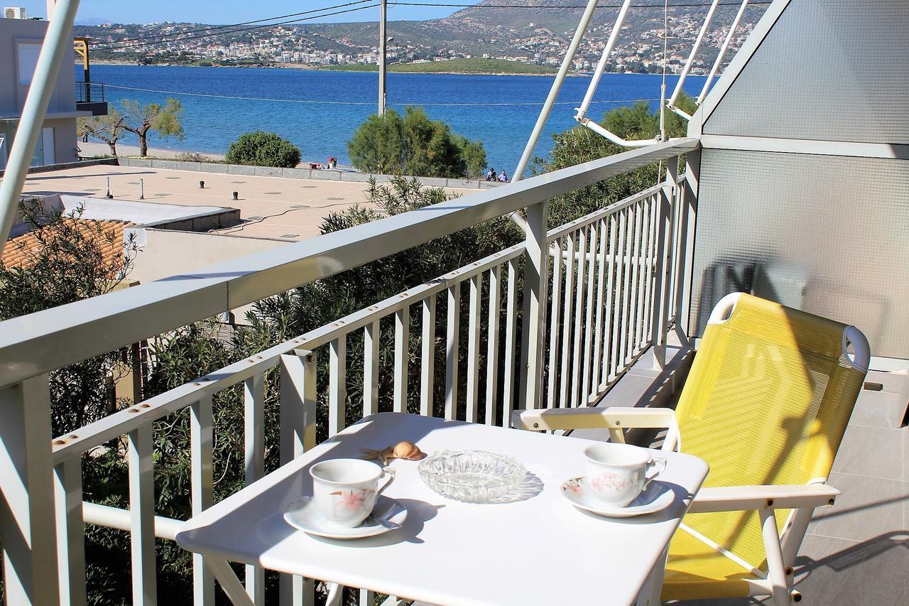 Apartment Sea View In Front Of The Beach Of Agia Marina Pórto Ráfti Exterior foto