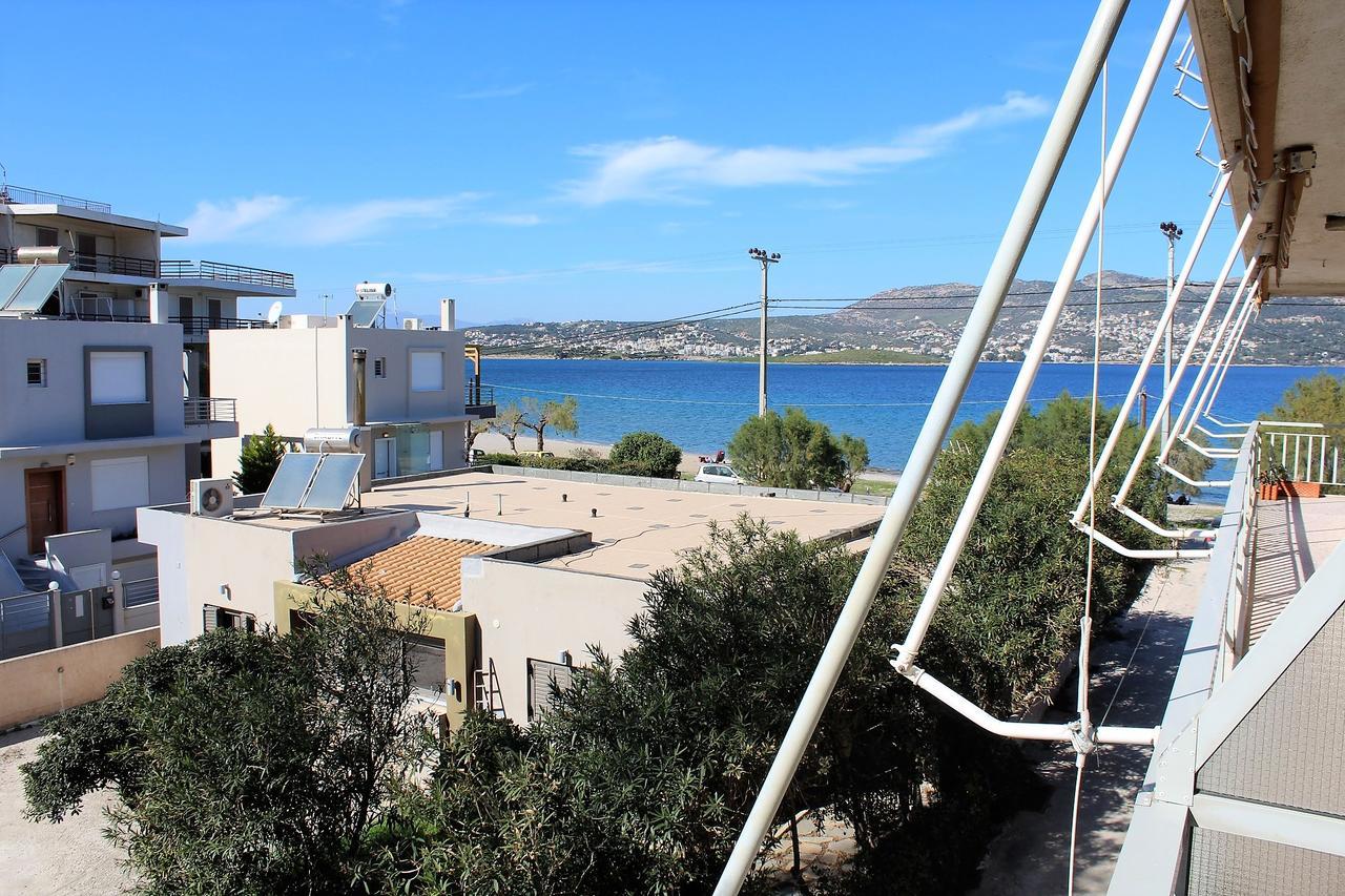 Apartment Sea View In Front Of The Beach Of Agia Marina Pórto Ráfti Exterior foto